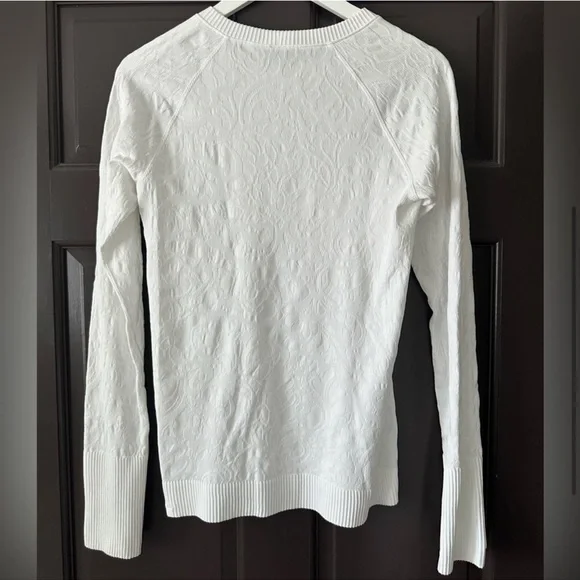 Lululemon Rest Less Textured Floral White Long Sleeve Shirt 10 Crew Neck Top Tee - Picture 4 of 5